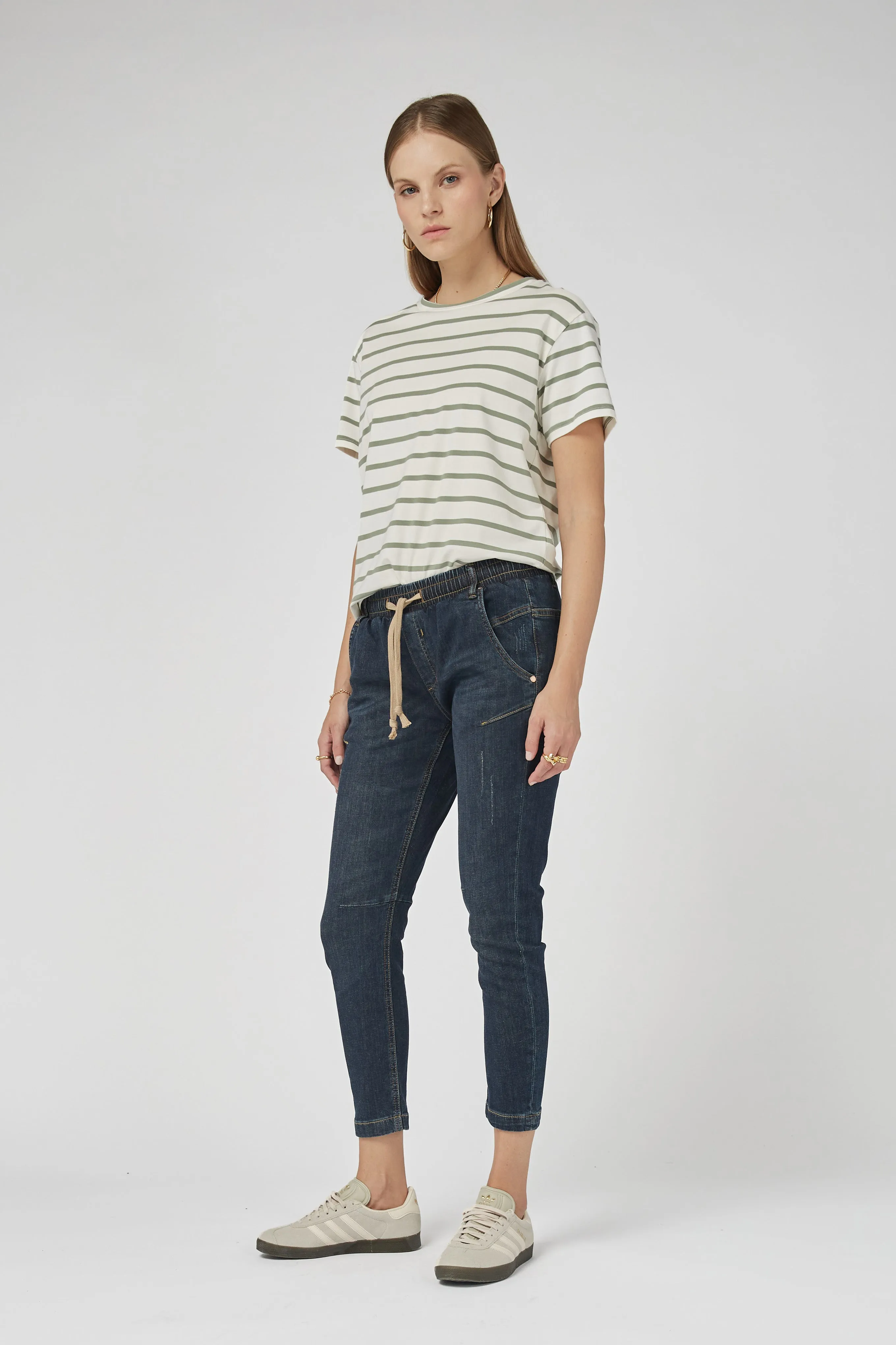 Active Denim Rinse Jeans