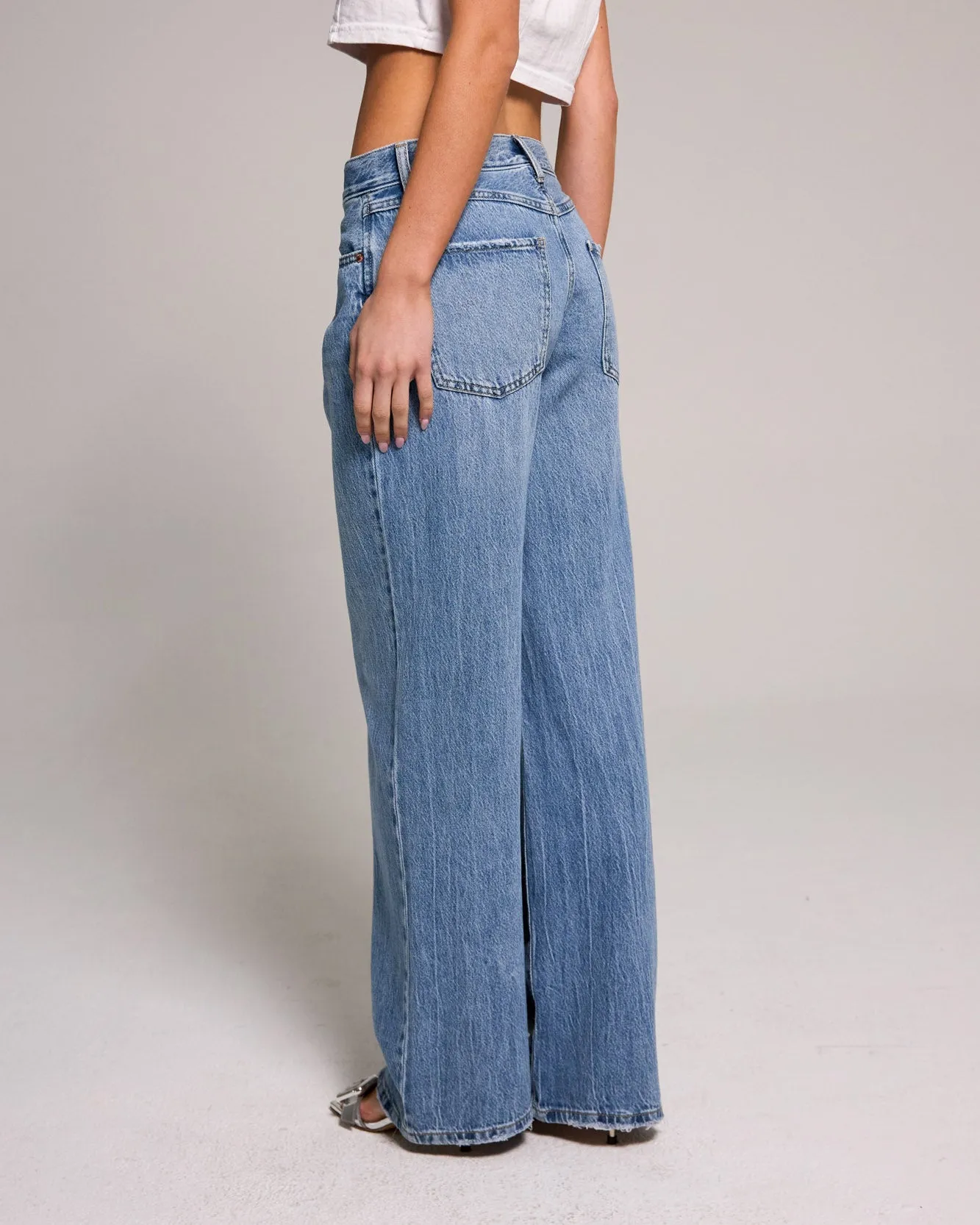 Classic Rise Tomboy Jeans - Light Indigo