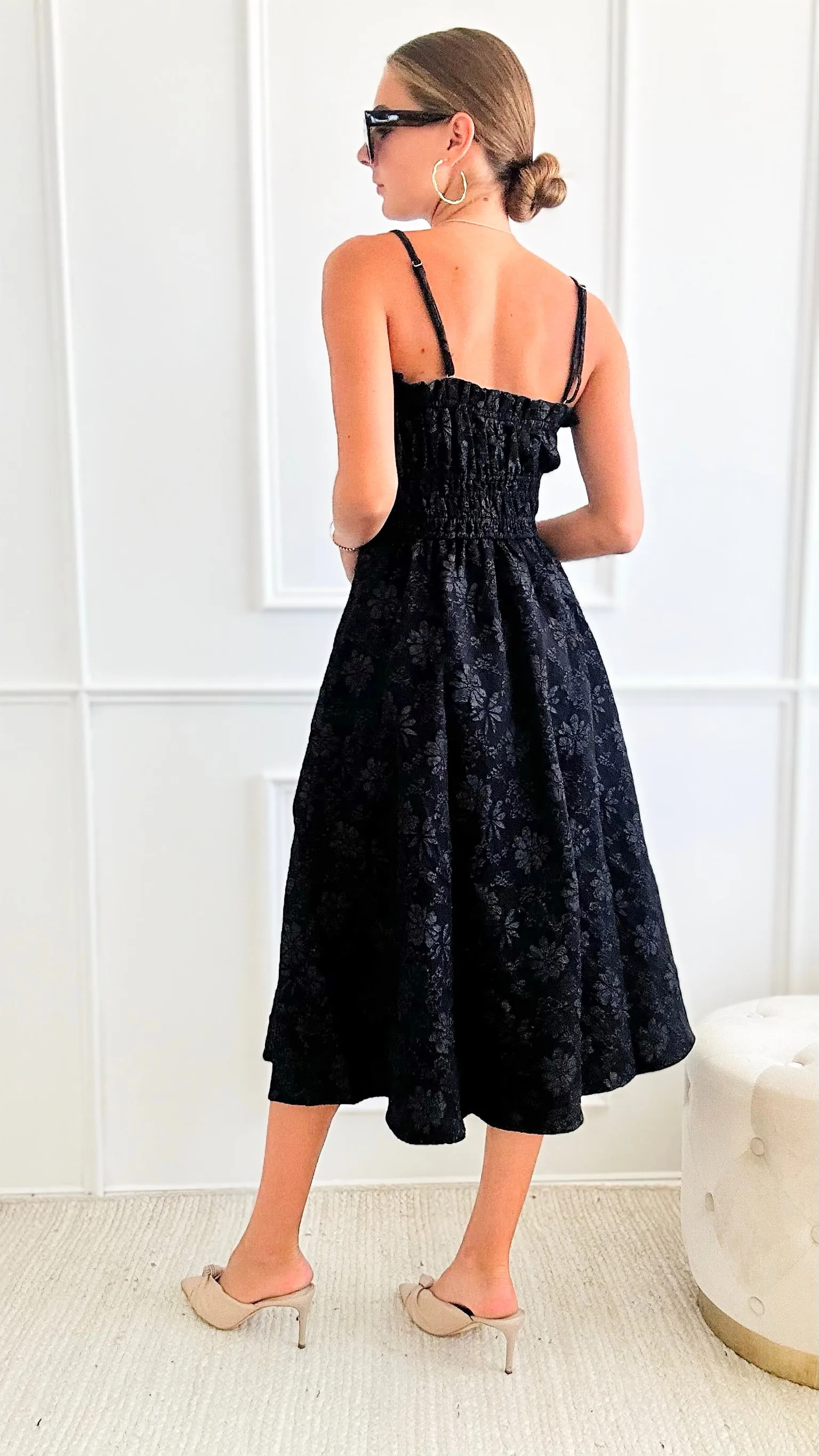 Floral Sleeveless Midi Dress - Black