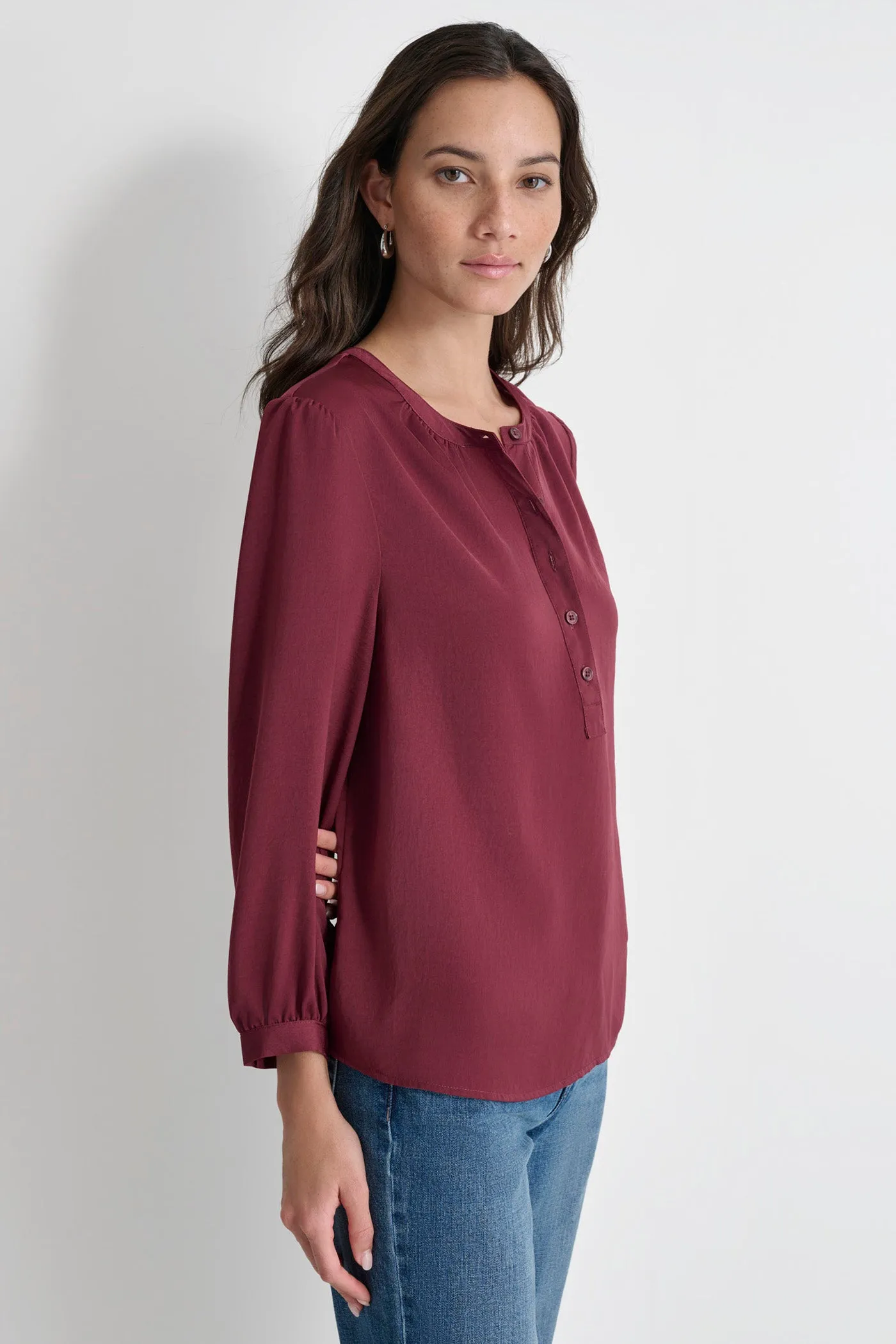 JEWEL NECKLINE BUTTON HENLEY