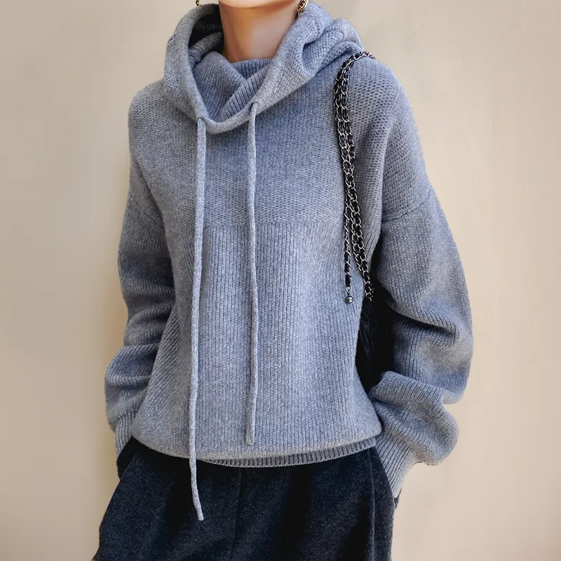 LIORA - Winter Hoodie