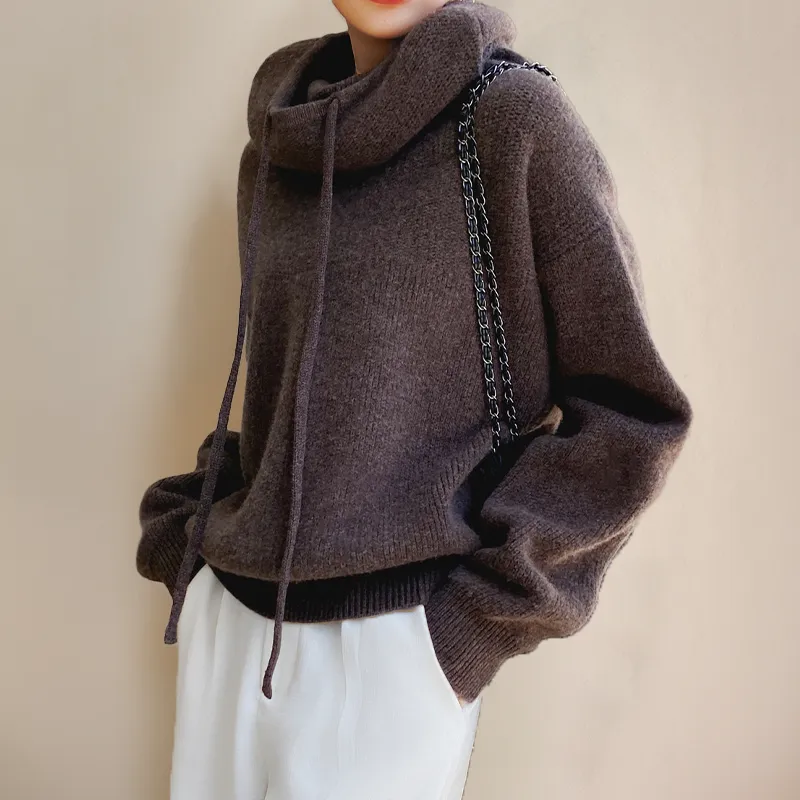 LIORA - Winter Hoodie