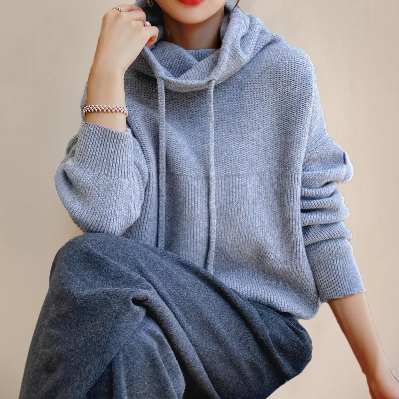 LIORA - Winter Hoodie