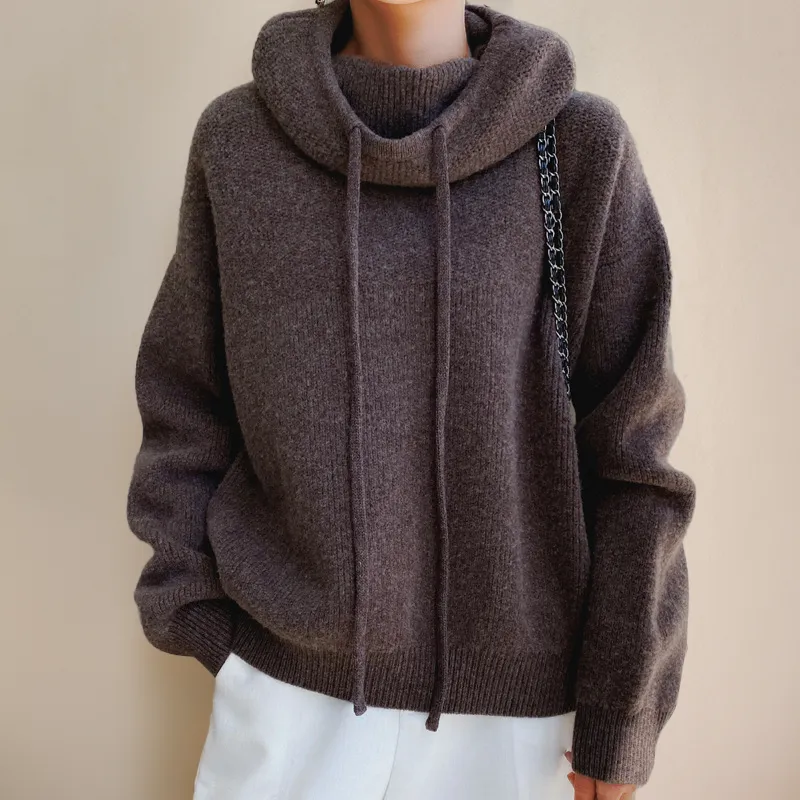 LIORA - Winter Hoodie